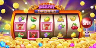 Tampilan gameplay Plushie Frenzy dengan kontrol joystick dan boneka hadiah interaktif